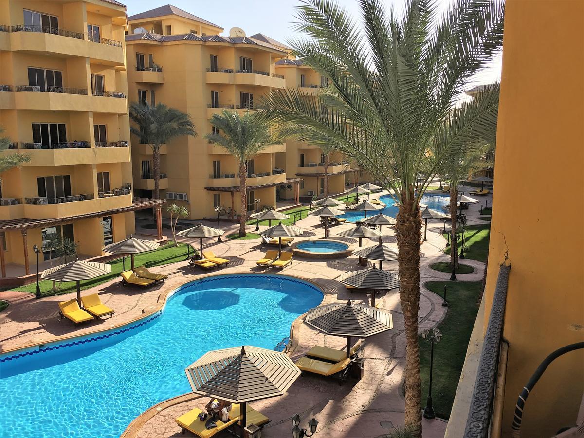 Pool View Apartments At British Resort - Unit 13 Hurghada Exteriör bild