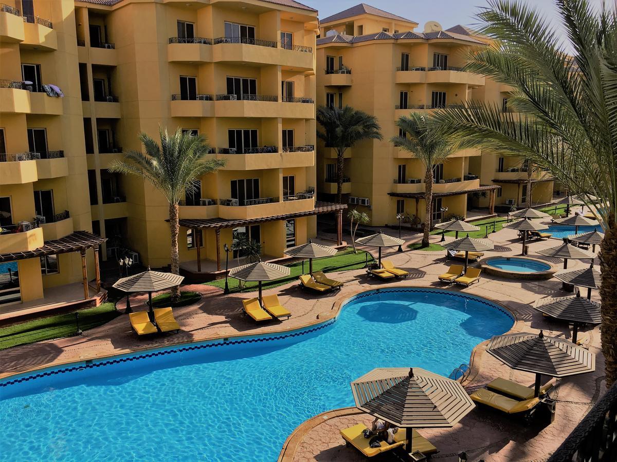 Pool View Apartments At British Resort - Unit 13 Hurghada Exteriör bild